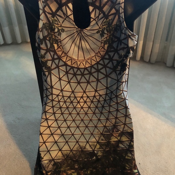 Sleeveless mid-length dress - Picture 2 of 7